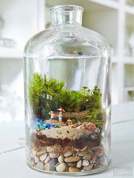 Apothecary jars are the perfect place to preserve everything form vacation memories to your favorite fairy garden figurines. Get inspired by these clever and creative terrarium fairy gardens that are sure to make you smile.: