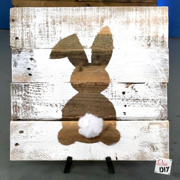 Rustic reclaimed wood signs are all the rage! Using pallet wood makes these signs a cheap and easy DIY to add to your Easter Decorations. Easter Bunny Sign!