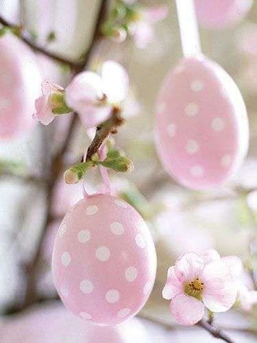 Alberi di Pasqua - Uova di pasqua rosa a pois