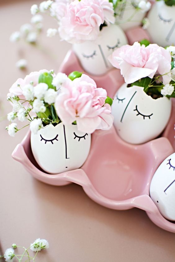Are you already in the mood for Easter? If youâre looking for some adorable Easter craft ideas, here are 7 easy, adorable and colourful projects for you. From Bunny Treat Cones to Marbled Indigo Eggs, Iâm sure these crafts will like your family and friends. Easter and kids are synonymous with bunnies, chicks, eggs and so â¦
