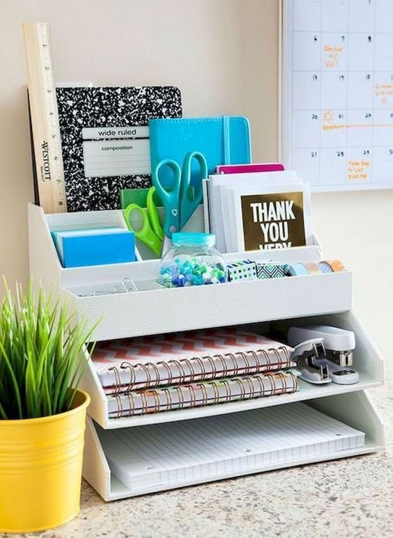 Genius dorm room organization ideas (6)