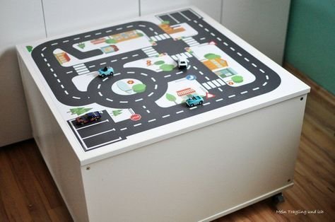 IKEA Hack fÃ¼r dein Kinderzimmer: Mit der passenden Klebefolie verwandelst du dein KALLAX Regal in einen Spieltisch! Deine DIY MÃ¶bel kannst du mit personalisierten Folien selbst gestalten. Die Anleitung fÃ¼r diese Idee findest du auf dem Limmaland Blog. Baue dir jetzt einen Spieltisch mit Stauraum selber! www.limmaland.com